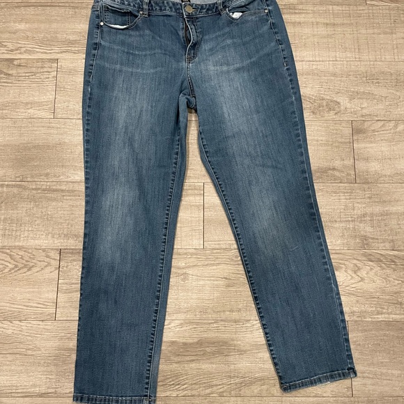 Lane bryant genius fit straight leg medium wash Stretch denim jeans size 18 Reg - Picture 2 of 12
